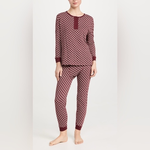 THE GREAT. The Sleep Long John Henley Pajama Top in Maroon Frost Floral 3/Large - Picture 2 of 11